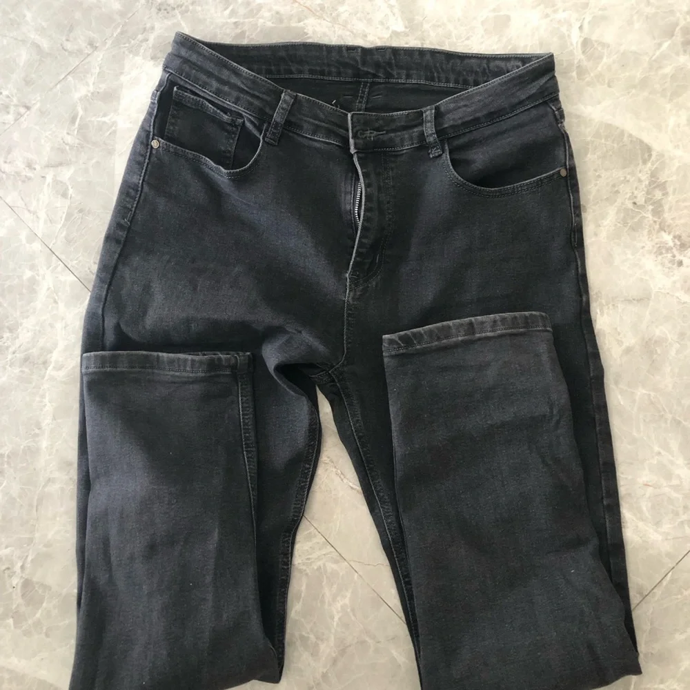 Men's Black Jeans - Picture 2 of 3